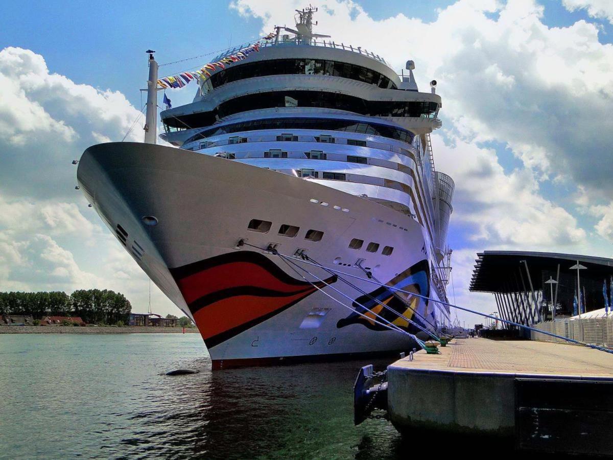 Berringer, Barsch, Direkt An Der Promenade Apartamento Rostock Exterior foto