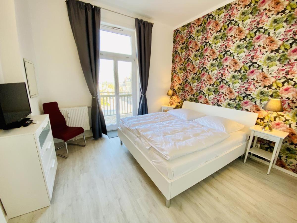 Berringer, Barsch, Direkt An Der Promenade Apartamento Rostock Exterior foto